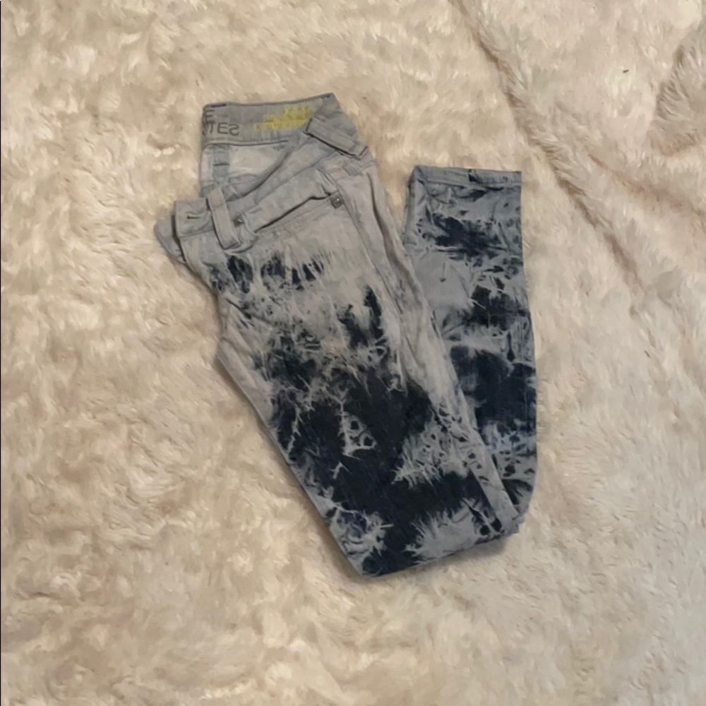 Acid washed jeans